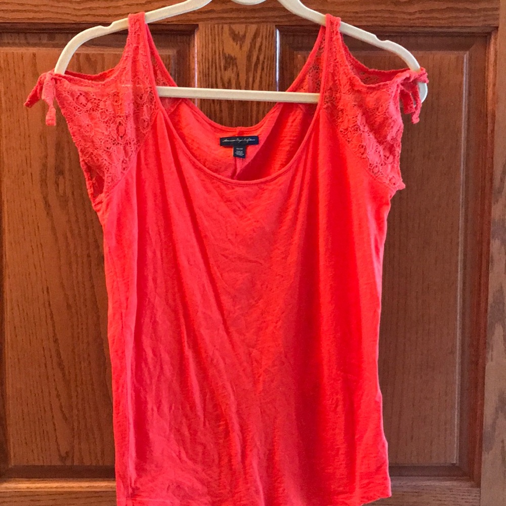 Open shoulder American Eagle shirt